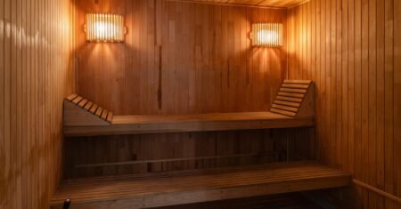 Sauna ajuda a emagrecer? O que os estudos mostram e os riscos